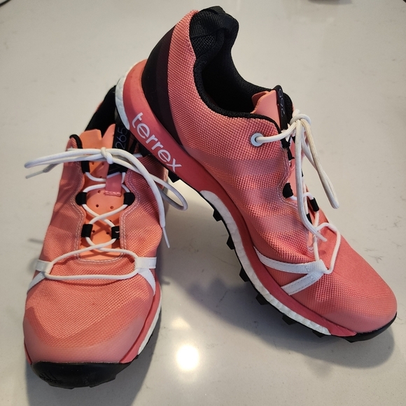 adidas Shoes - Adidas Coral Terrex Agravic Trail Running Shoes Women's Size 9.5 Foam Tongue EUC